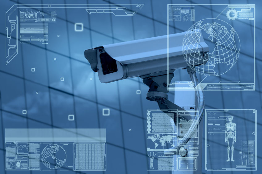 Videoüberwachung mit mehreren Kameras auf Monitorwall